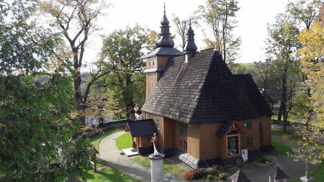 Drewniany kościół pw. św. Wojciecha w Krzeczowie