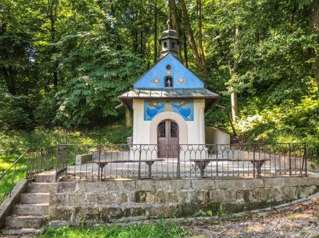 Kaplica Matki Boskiej Śnieżnej na Studzience w Myślenicach