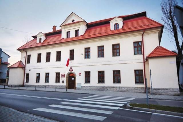 Budynek dworski przy ul. Reja 13 [Starostwo Powiatowe] w Myślenicach