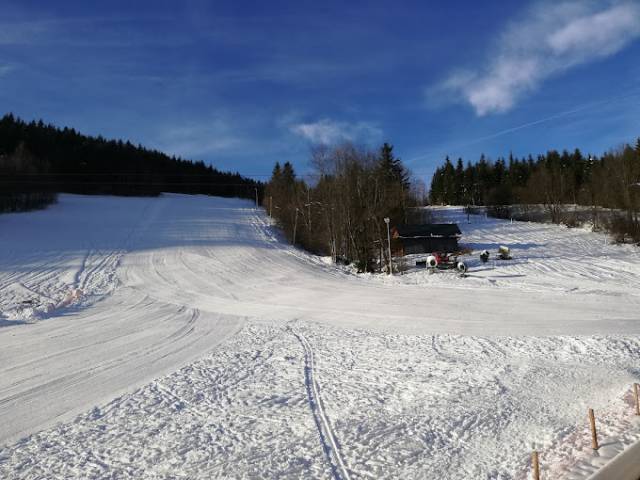 Stacja narciarska w Skomielnej Czarnej